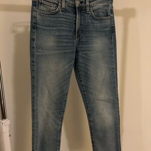 The Lara mid-rise cigarette ankle Jean